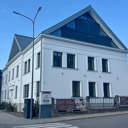 Rodinný V Centre Bb Free Private Parking Appartamento Banská Bystrica